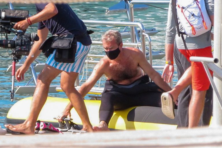 Las fotos de Fernando Simón que demuestran que ha sido 'infiel' al coronavirus por Jesús Calleja