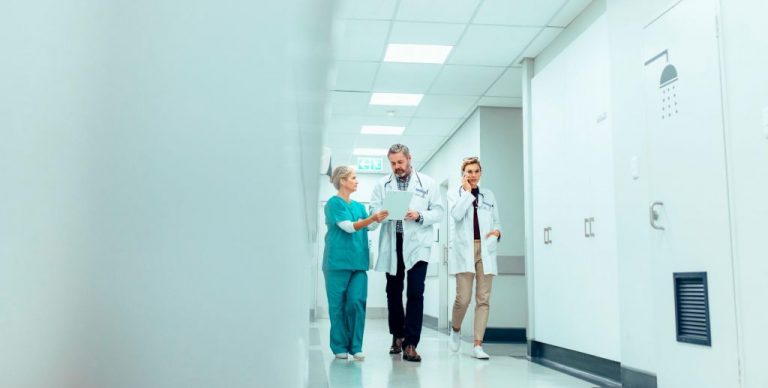 Sindicatos médicos aprueban la convocatoria de huelga de profesionales de la Medicina