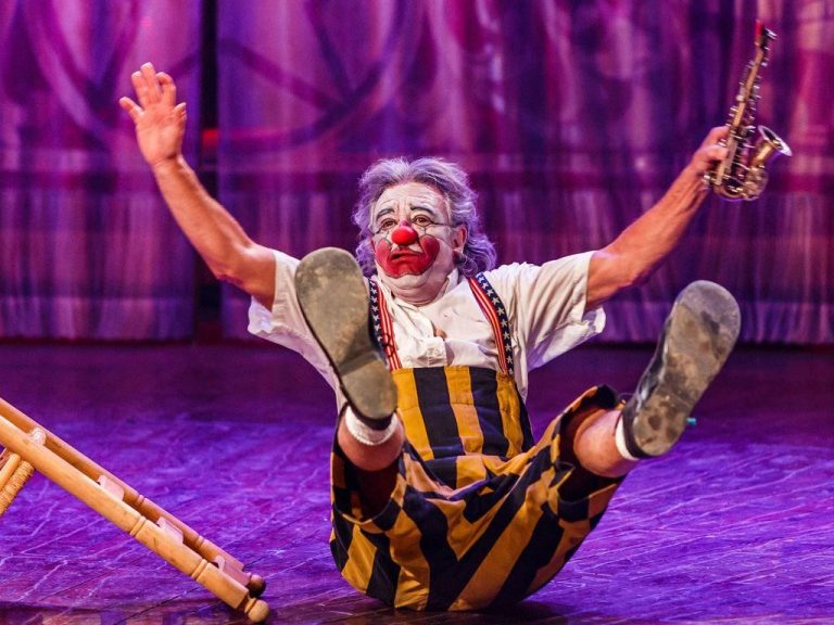 Impulso Ciudadano denuncia a Tortell Poltrona en la Oficina por la No Discriminación de Barcelona