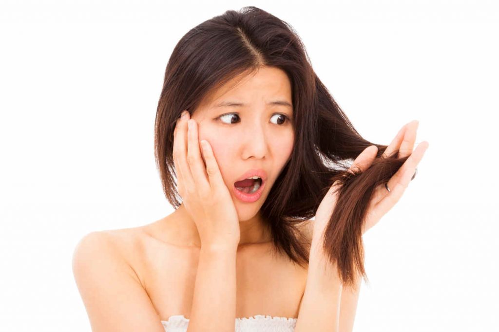 El daño que hacen los sulfatos en tu pelo.