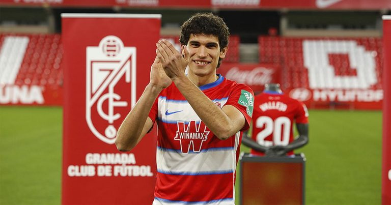 Vallejo continuará jugando cedido en el Granada la próxima temporada