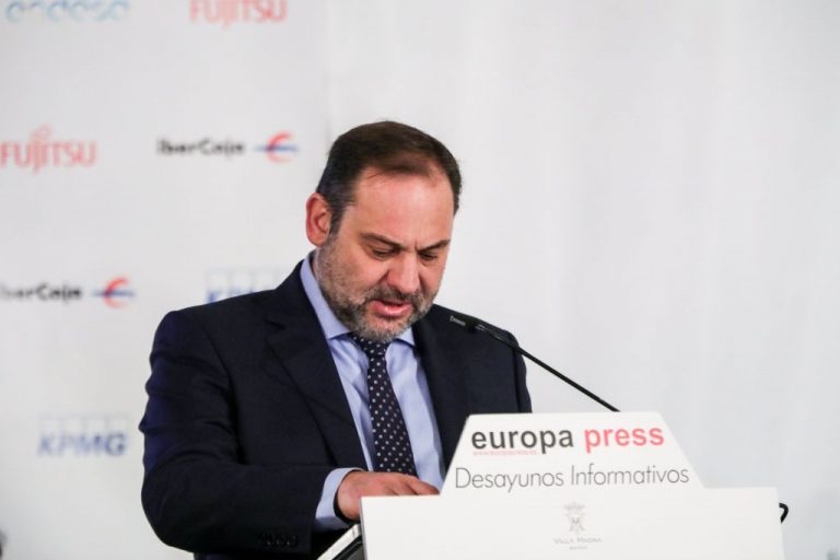 Ábalos carga contra el PP por 'Kitchen': 