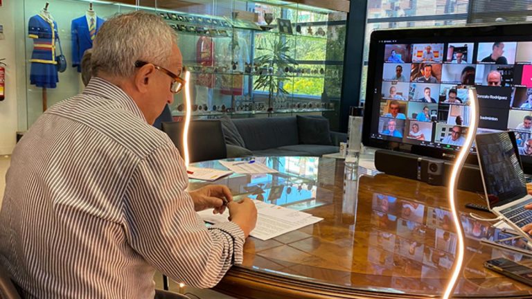 Se reúnen para tratar reinicio de las competiciones nacionales