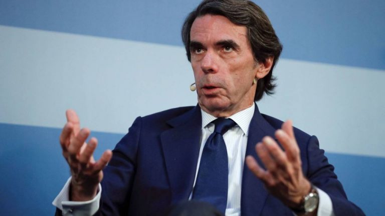 Aznar sitúa al Gobierno de Sánchez entre 