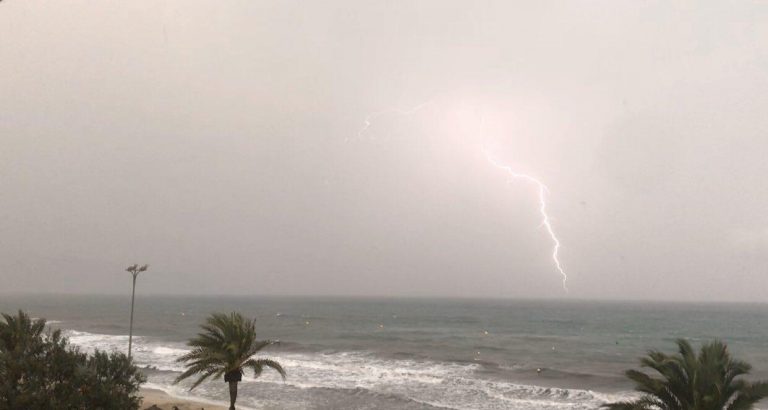 Cerca de 50 incidentes en Baleares  debido a las tormentas