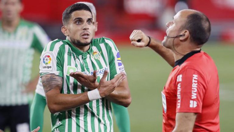 El Betis se impone el primer objetivo para el mercado de fichajes de enero