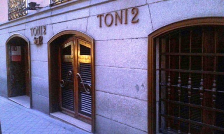 El  Toni2, el famoso piano-bar que reúne a lo más 'canalla' de la noche madrileña