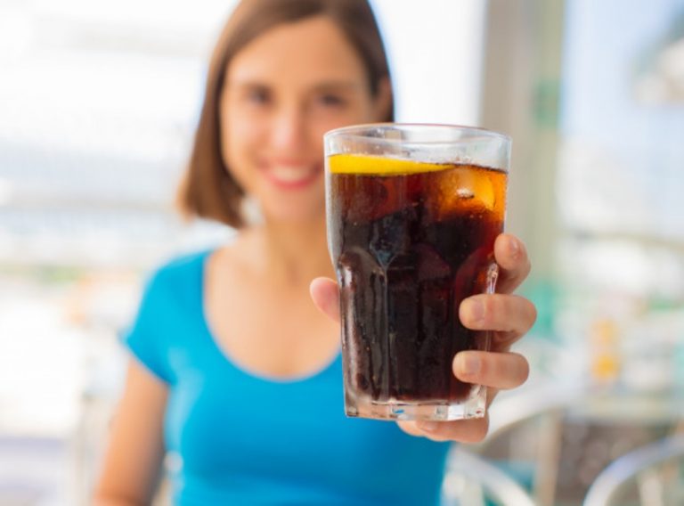 Los beneficios que NUNCA te han contado de beber Coca-Cola