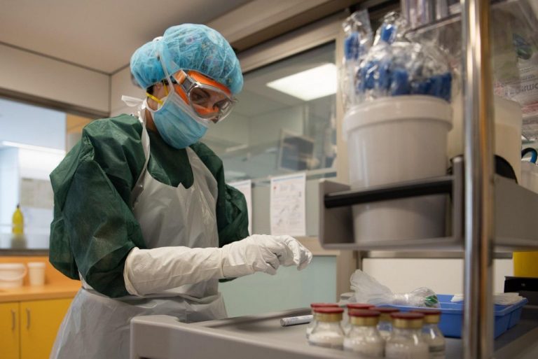 Sanidad notifica 31.785 nuevos casos, 2.425 en las últimas 24 horas, y 179 fallecidos más