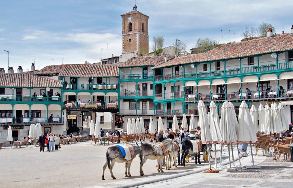 Pueblos con encanto por España ideales para escapadas