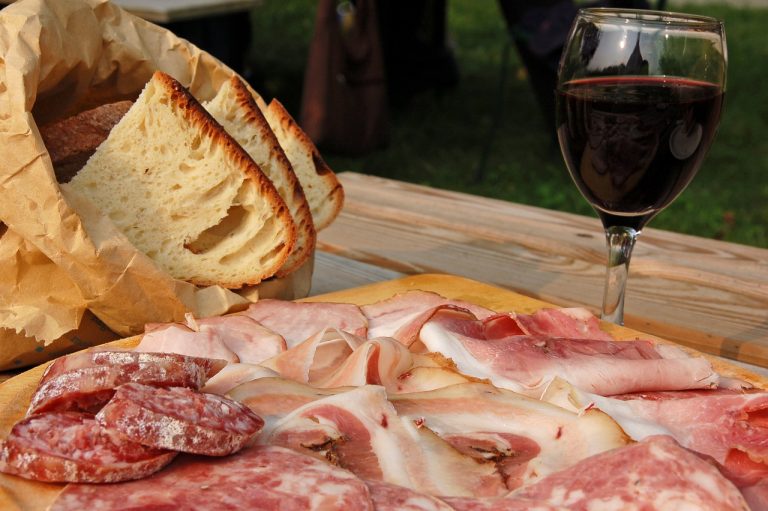 La dieta del jamón y el vino: Cómo adelgazar disfrutando al máximo