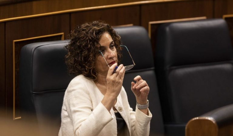 El Congreso deroga el decreto sobre los remanentes municipales