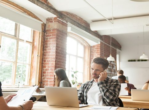 dia-trabajador-espanoles-insatisfechos-poco-realizados-trabajo