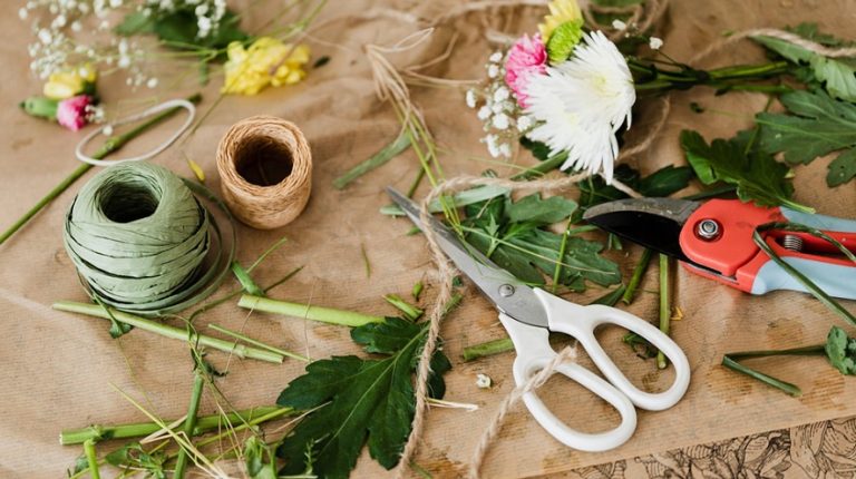 Las flores hacen ver la vida con alegría y color, por muy difícil que sea la tormenta