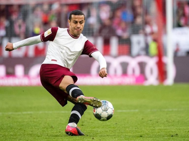 Thiago Alcántara se perderá el resto de la Bundesliga tras someterse a una pequeña operación