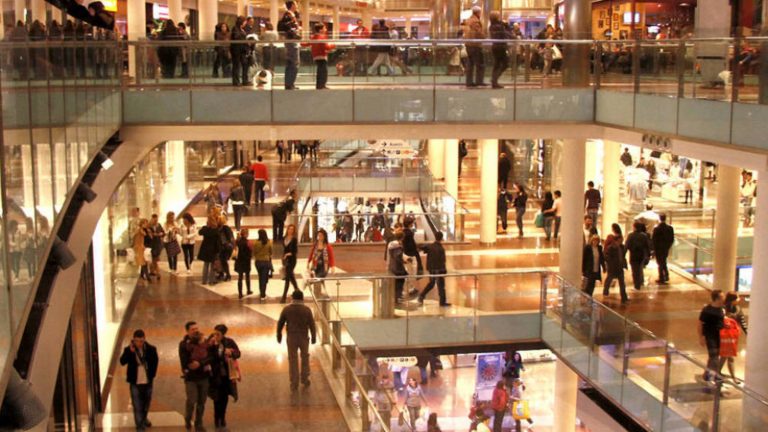 Más de la mitad de los consumidores pretende reducir sus compras debido al aumento de precios