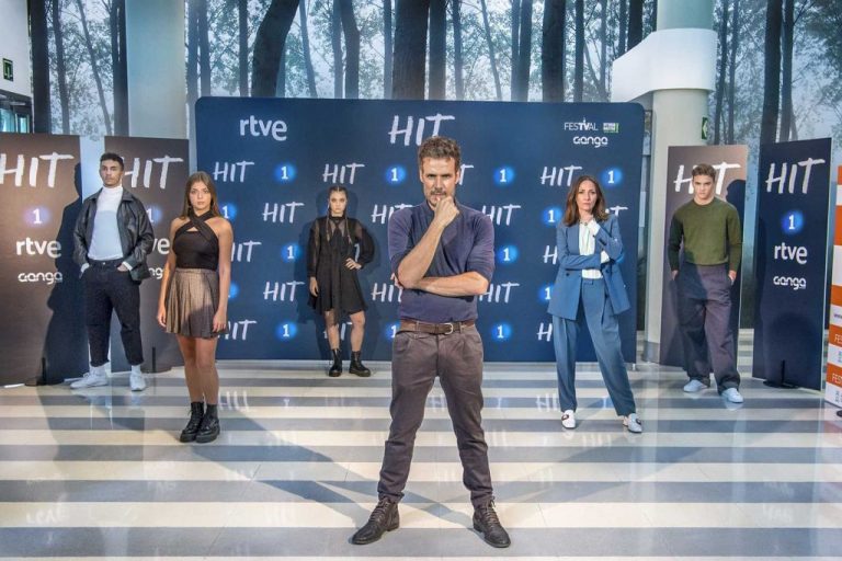 'Hit' y otras series españolas para atraer a los adolescentes