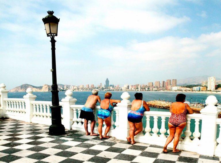 Hoteleros piden reformular el Imserso, corredores sanitarios y ERTE específicos