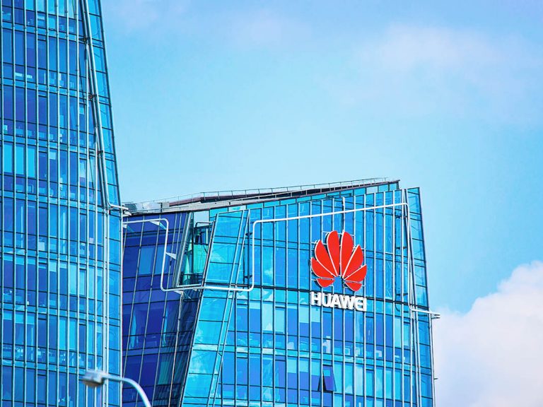 Huawei planea fabricar un 74% menos de teléfonos móviles en 2021