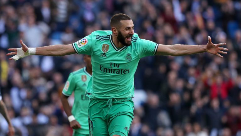 Benzema abusa de esta leyenda del Barcelona: 