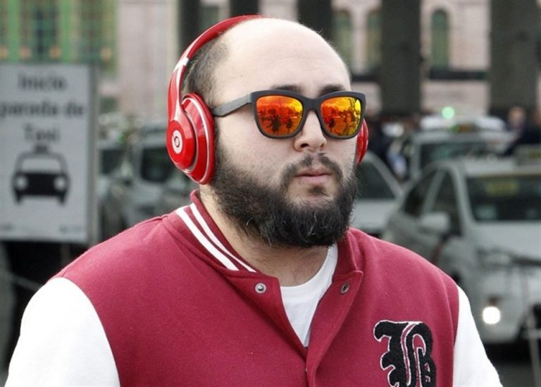 Kiko Rivera debuta como comentarista deportivo en Canal Sur Radio