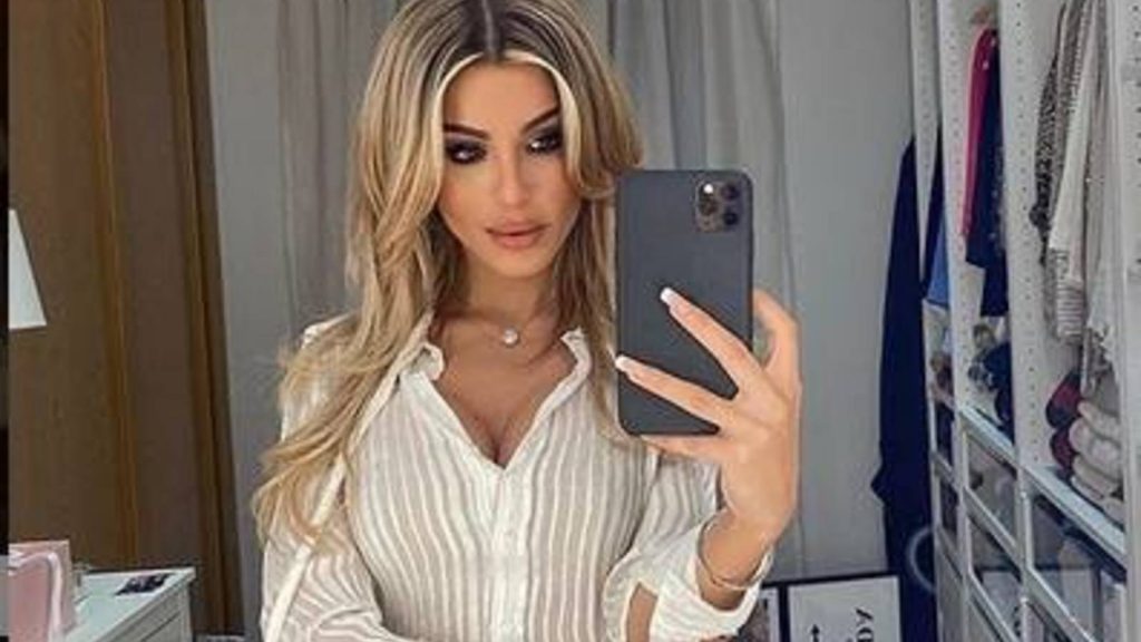Oriana Marzoli rompe Instagram con este ceñido look 1 Oriana Marzoli