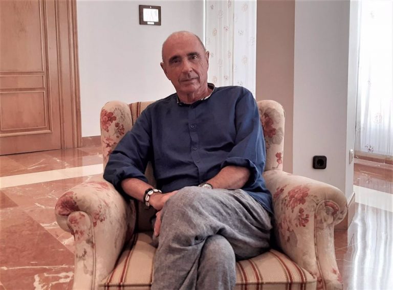 La Generalitat otorgará la Medalla de Oro a Lluís Llach y Teresa Codina