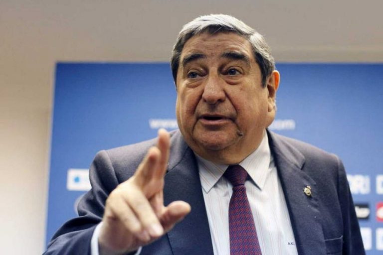 Rajada descomunal de Lendoiro por la salida de Lucas Pérez