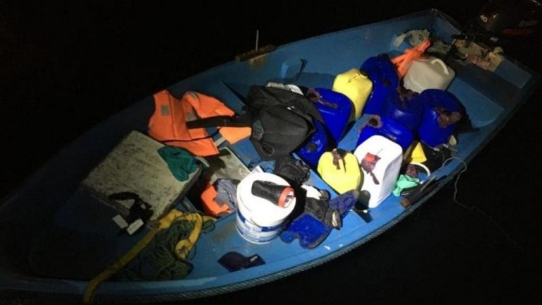 Localizados 15 migrantes en una patera en la isla de Conillera, al norte de Cabrera