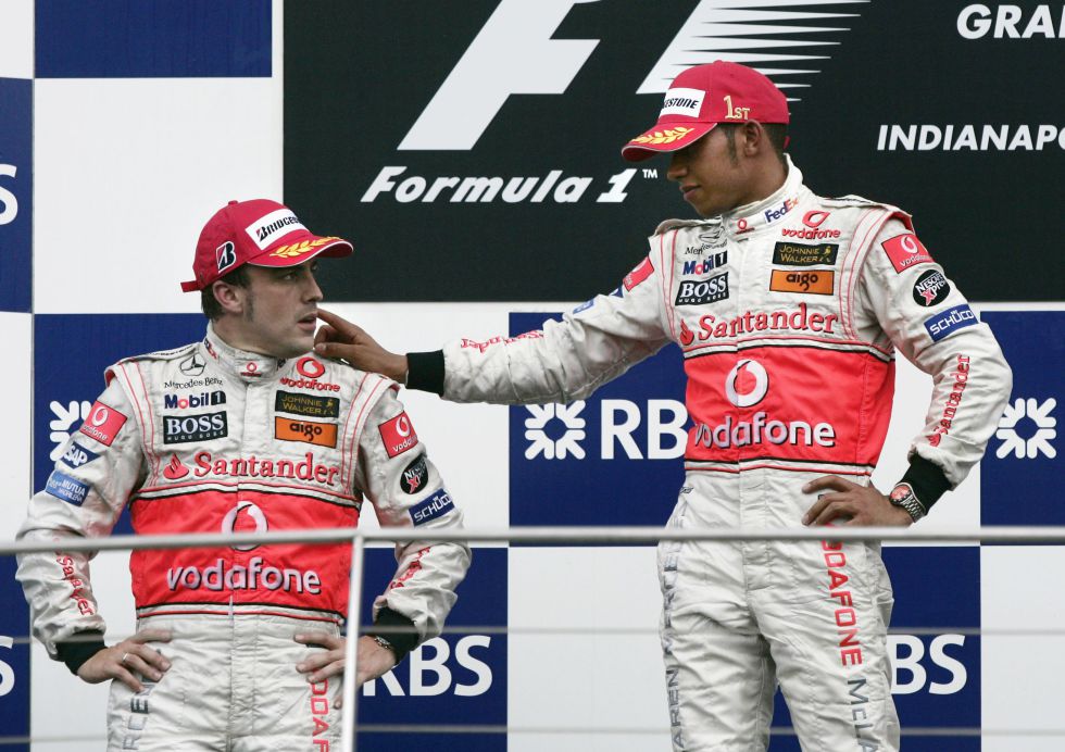 Alonso y Lewis Hamilton