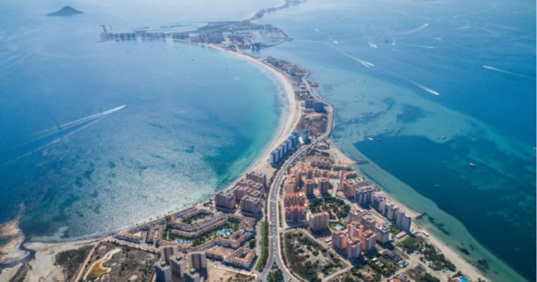 Se duplica la superficie sancionada por riego ilegal en el entorno del Mar Menor