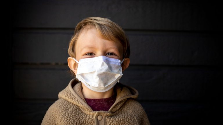 Qué mascarilla comprar para la 'vuelta al cole'
