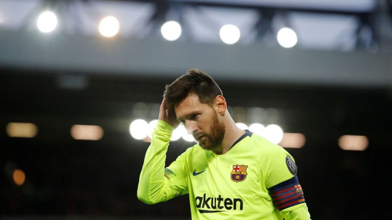 Messi regresa defendiendo su Pichichi