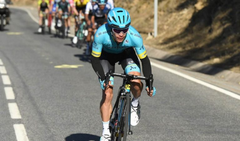 'Superman' López gana en Méribel y Roglic prepara la sentencia final