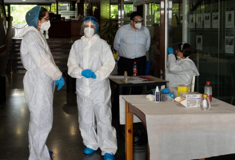 Murcia suma dos fallecidos más y 555 nuevos positivos en las últimas 24 horas