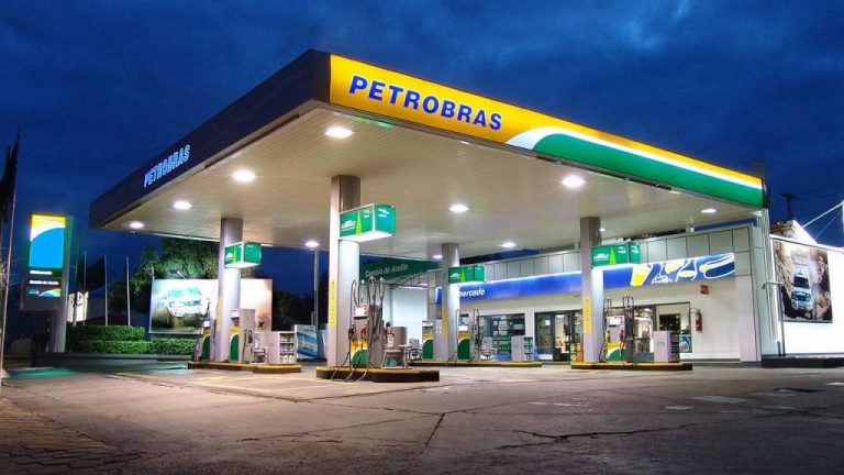 La policía federal brasileña investiga a Petrobras