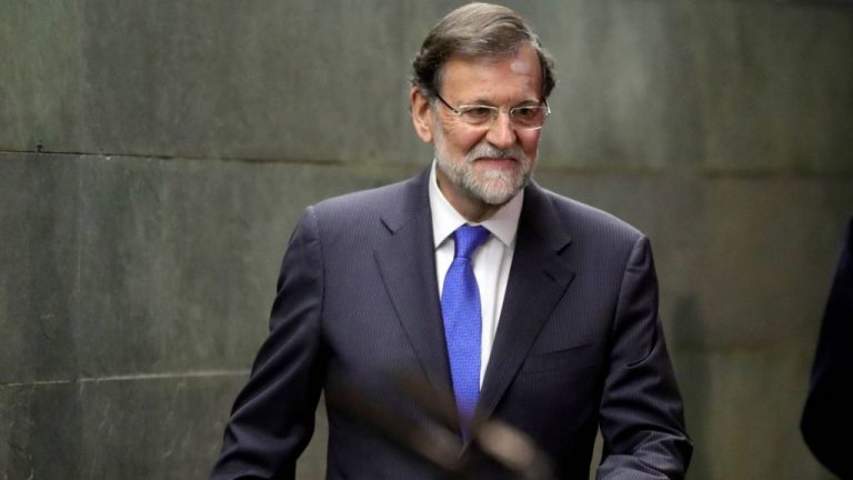 Rajoy elude opinar sobre la imputación del exministro del Interior