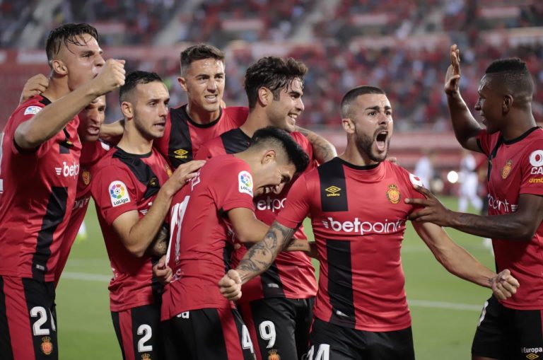 El RCD Mallorca devolverá a sus aficionados el 25% del importe del abono de la temporada