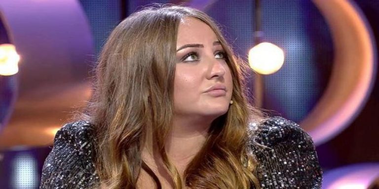 Rocío Flores estalla en directo y entra en 'Sálvame' para defender a su familia