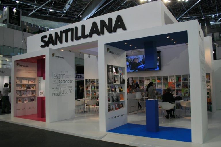 Santillana acusa al Gobierno de hacer 