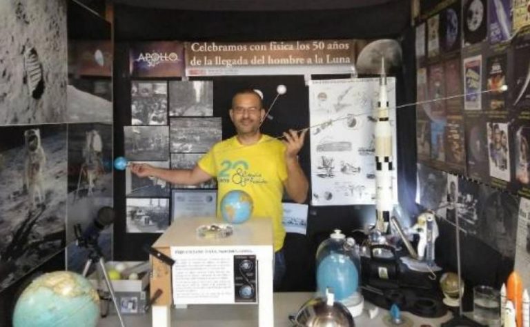 Un profesor de la UMU recibe el premio de la Real Sociedad Española de Física