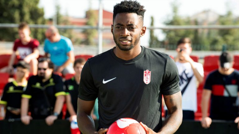 Granada comunica un segundo positivo en el centrocampista Eteki