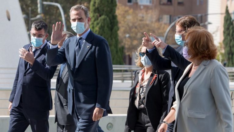 El Rey alaba el papel de las empresas en la pandemia: 