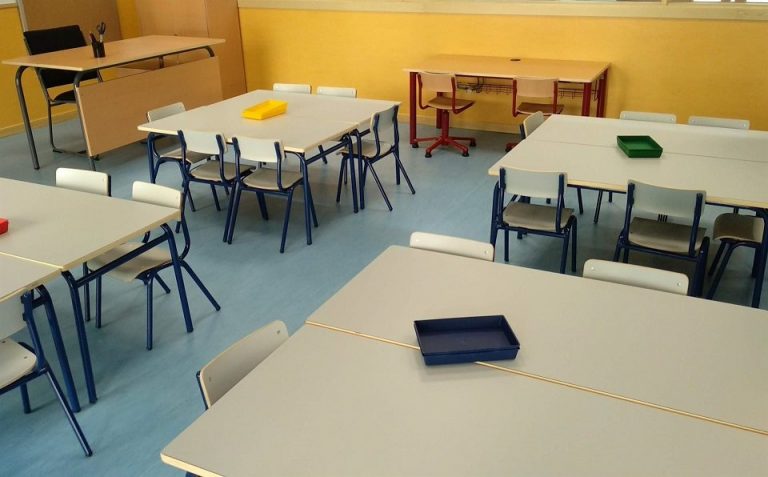 Castilla y León pone en cuarentena siete nuevas aulas