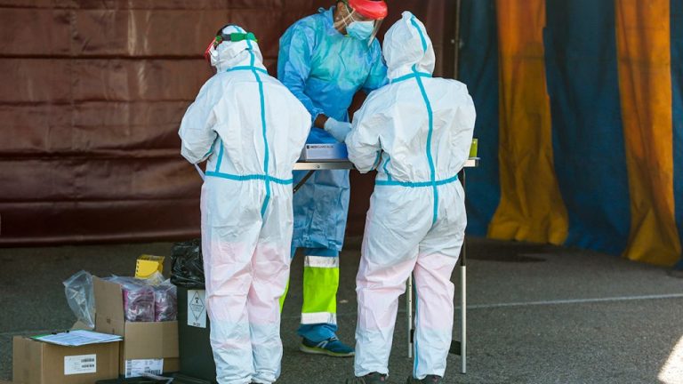 Todas las CCAA, excepto Baleares, Canarias, C. Valenciana y Galicia, están en riesgo extremo por Covid-19