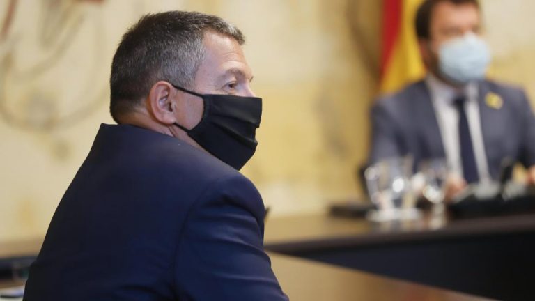 Cataluña pide avisar a Mossos si se detectan reuniones entre personas que no conviven