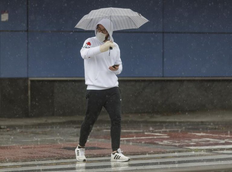 Las lluvias, tormentas, frío, nieve, viento y oleaje de 'Álex' continuarán la próxima semana