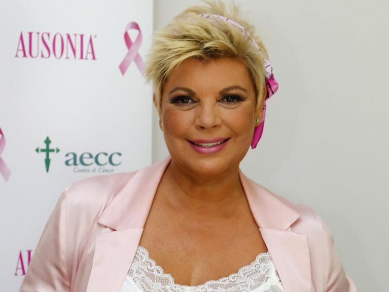 Terelu confirma que María Teresa Campos sigue jugando sus partidas de cartas