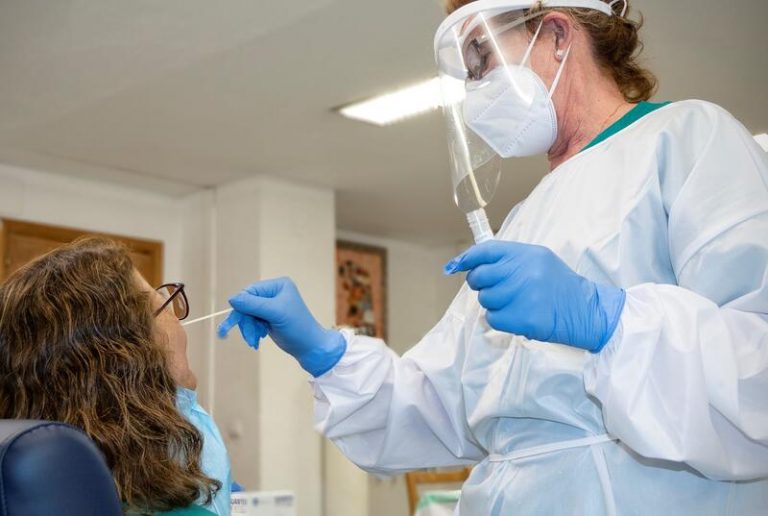 La tasa de incidencia de Ourense triplica la del conjunto de Galicia y sigue en aumento