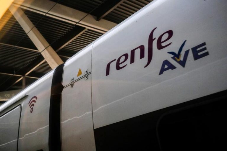 Renfe incorpora Amazon Pay como sistema de pago en la compra de billetes 'online'